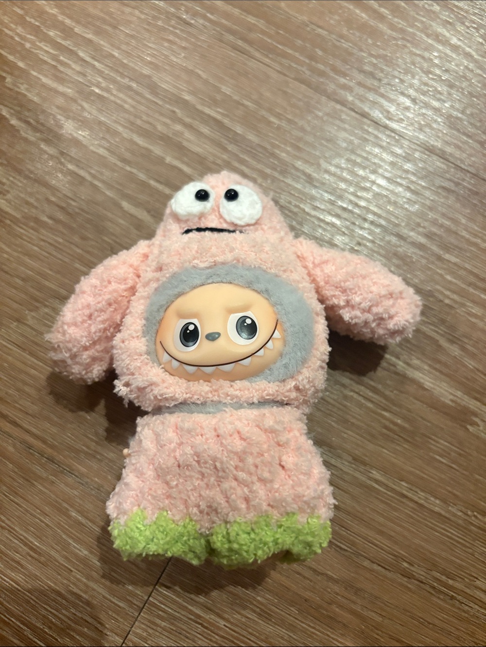 Patrick outfit with mini Labubu